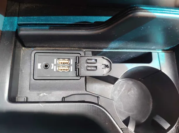 Car image 31