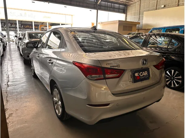 Car image 6