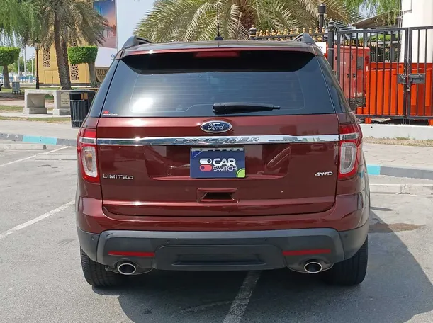Car image 6