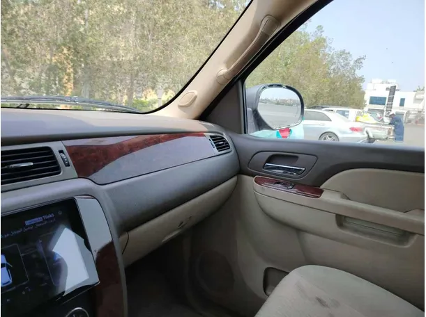 Car image 32