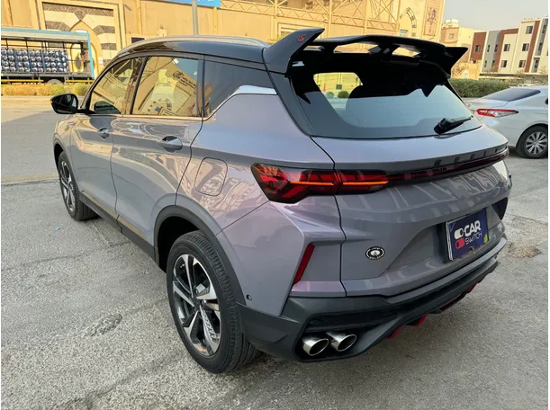 Car image 7