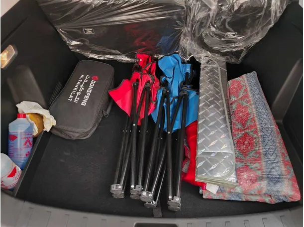 Car image 32