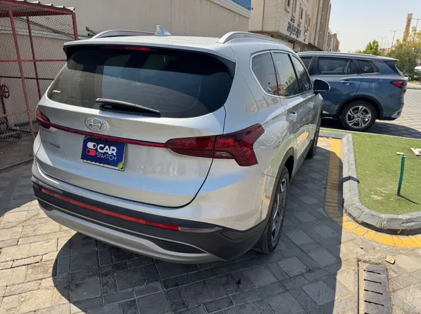 Car image 5