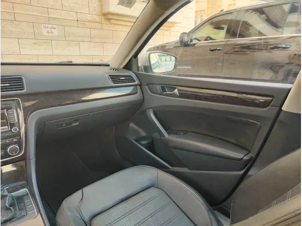 Car image 31