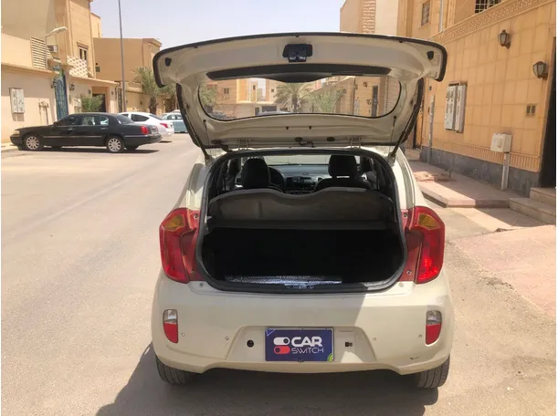 Car image 20