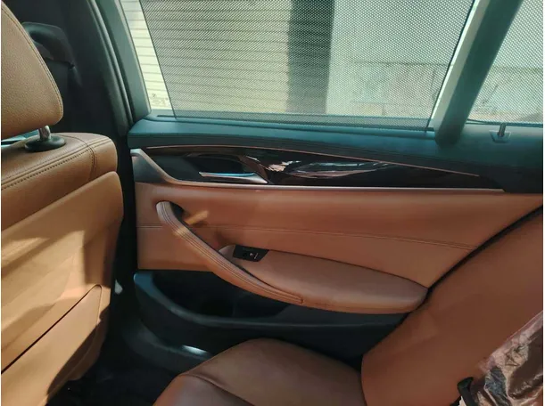 Car image 42