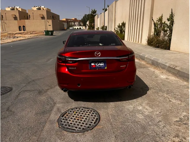 Car image 6