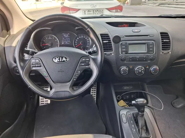 Car image 17