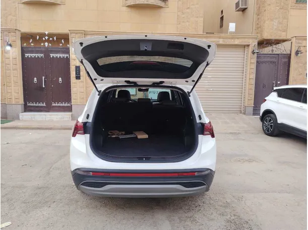 Car image 22