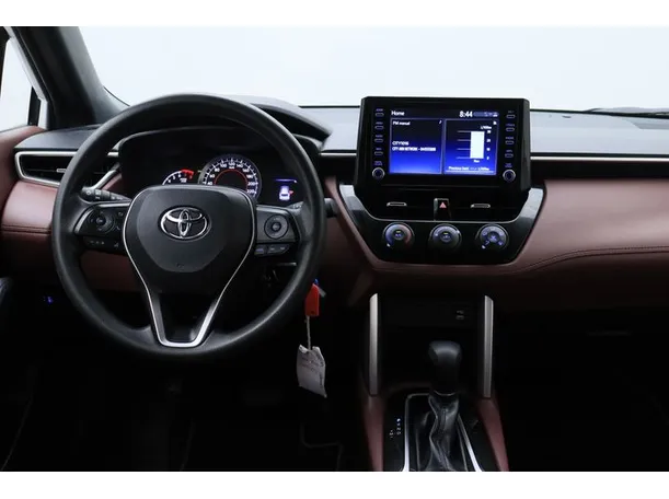 Car image 15