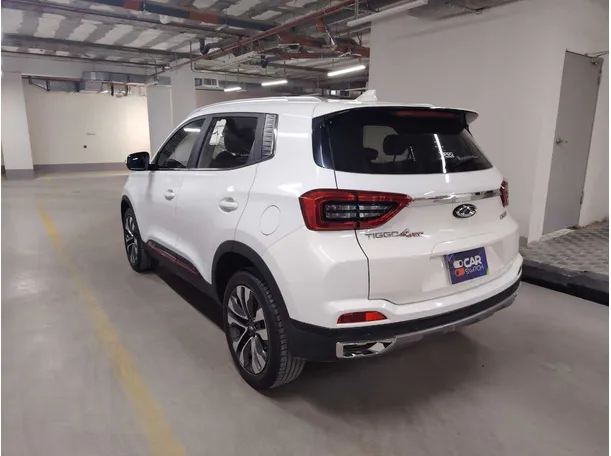 Car image 7