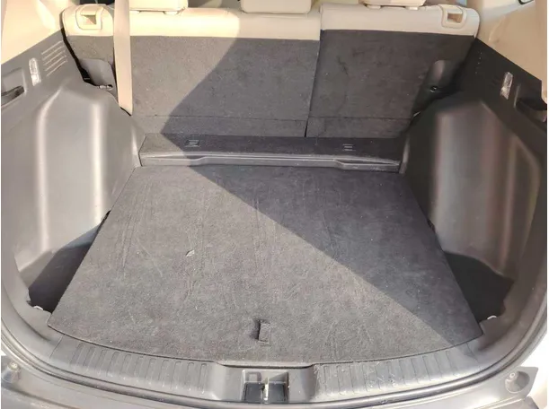 Car image 35
