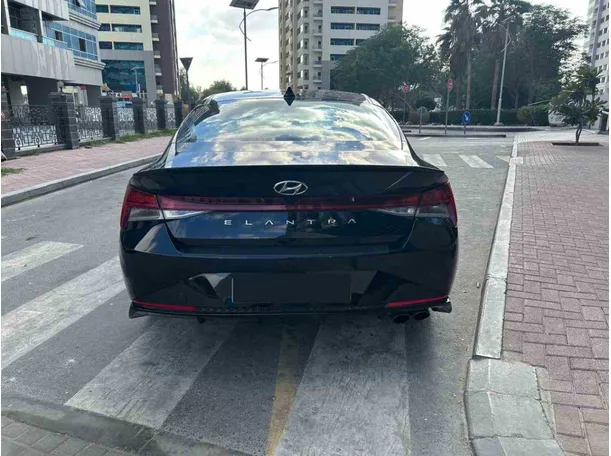 Car image 5