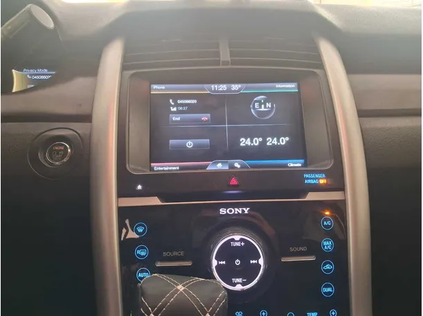 Car image 15