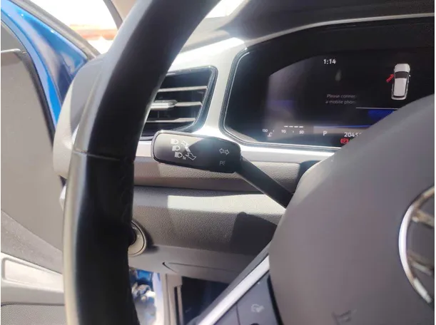 Car image 27