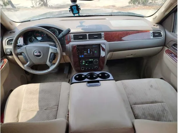Car image 22