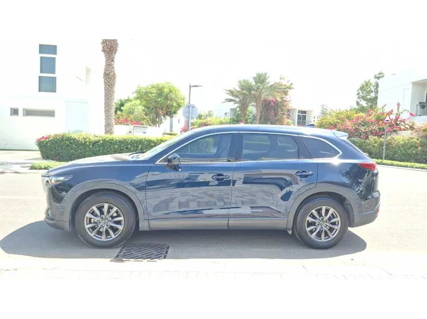 Car image 4