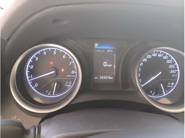 Car image 20