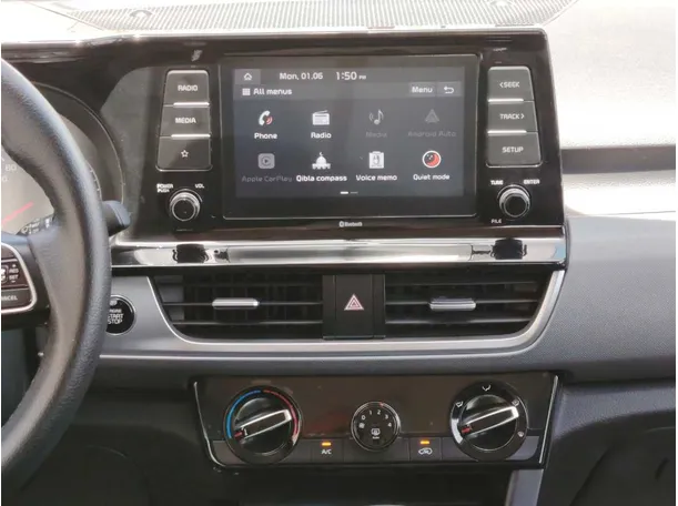 Car image 18