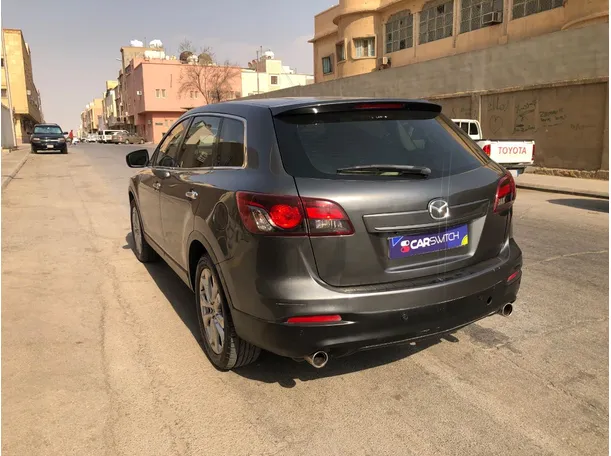 Car image 7