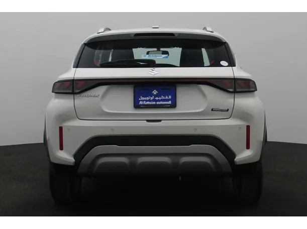 Car image 12