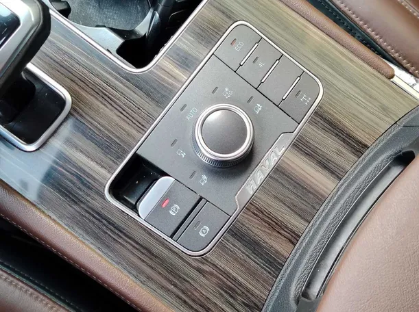 Car image 22