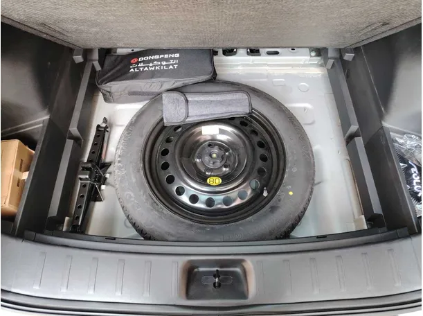 Car image 35