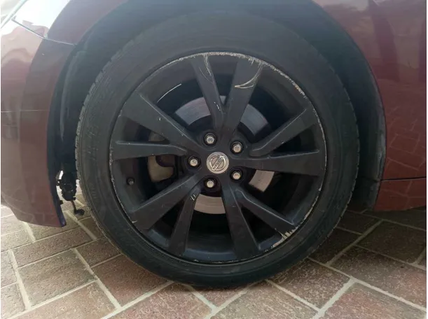 Car image 10