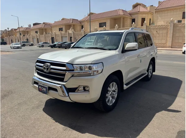 2020 Toyota Land Cruiser in KSA