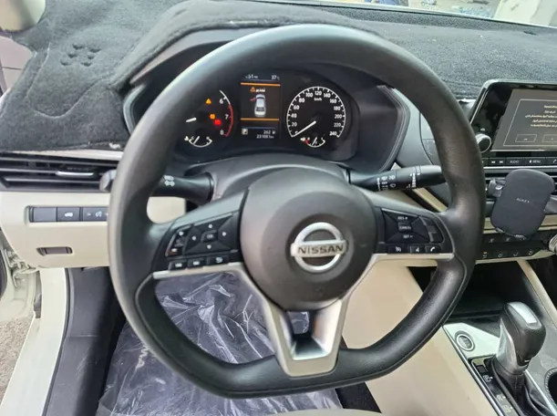 Car image 21