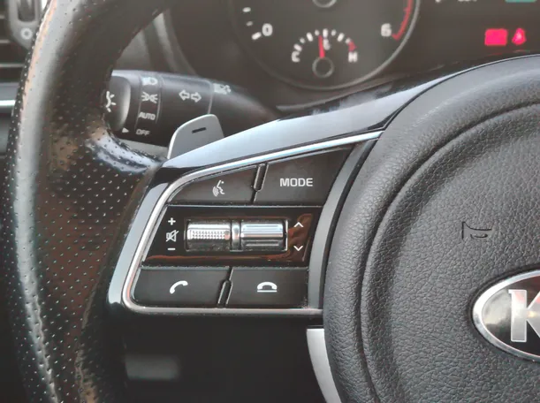 Car image 22