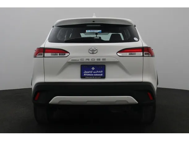 Car image 12