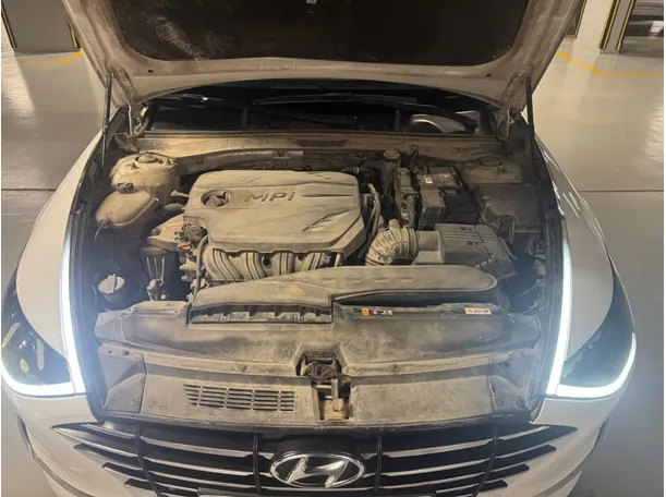 Car image 22