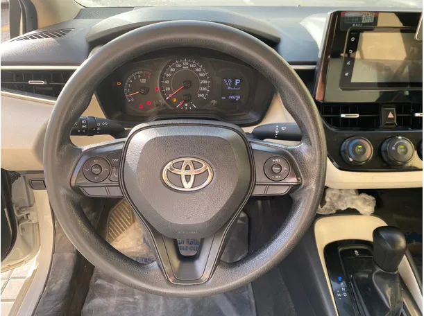 Car image 16
