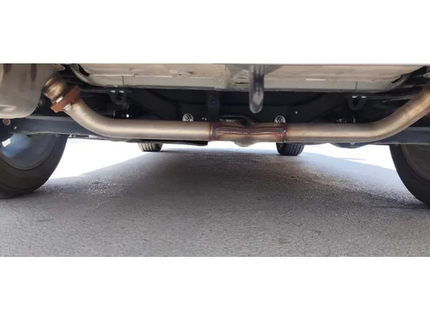 Car image 30