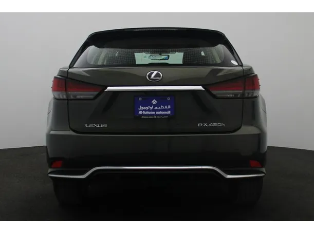 Car image 12