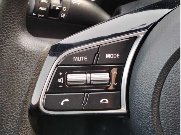 Car image 28