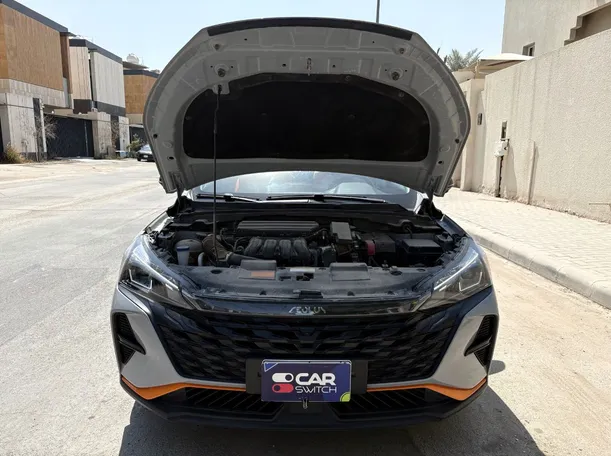 Car image 27