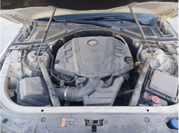 Car image 26