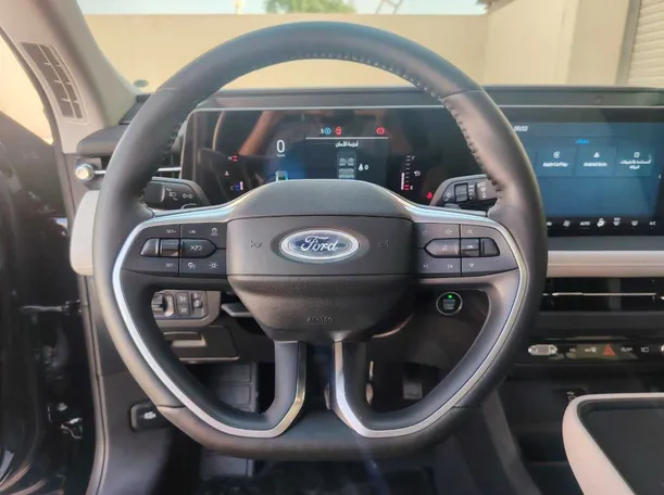 Car image 24
