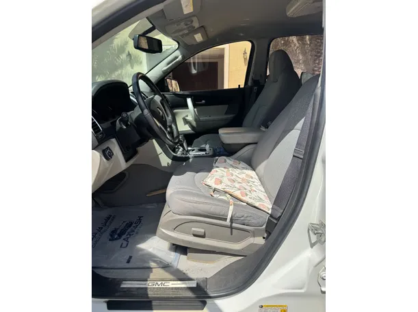 Car image 11