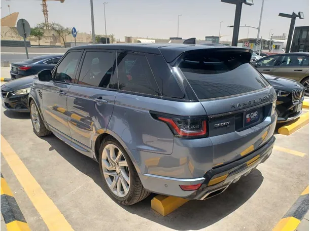 Car image 7