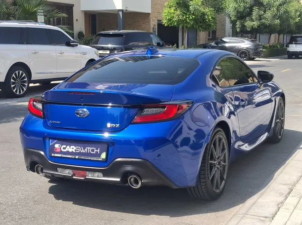 Car image 5