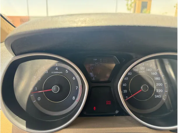 Car image 21