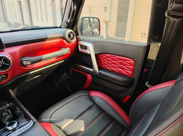 Car image 23