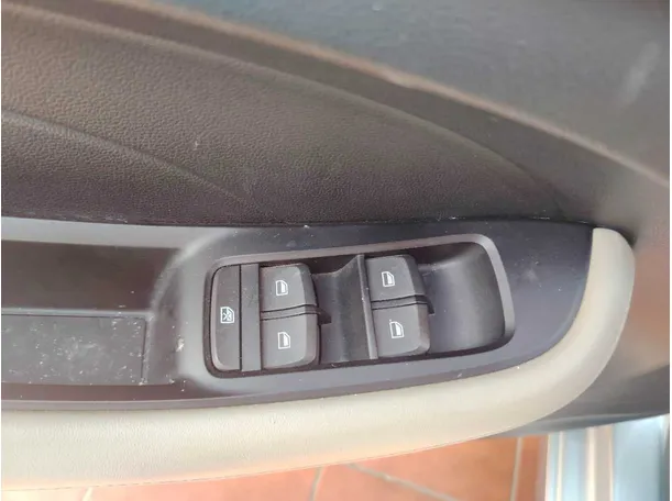 Car image 39