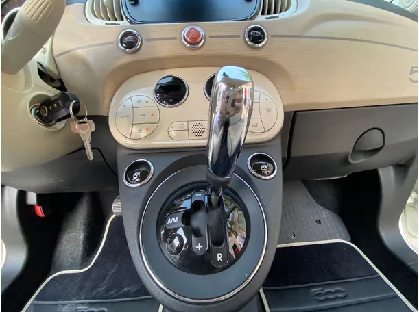 Car image 14