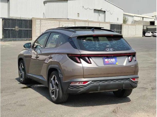Car image 7