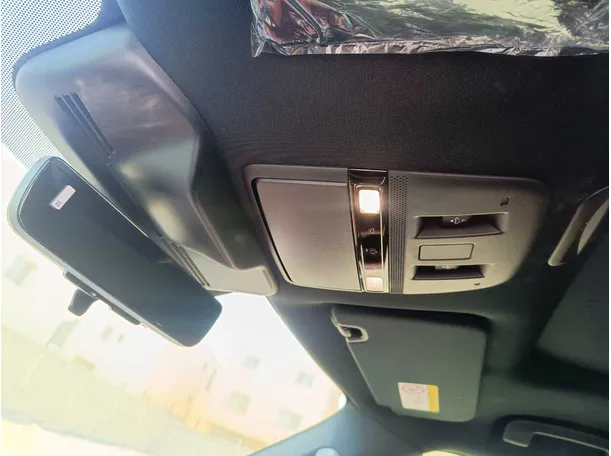 Car image 37