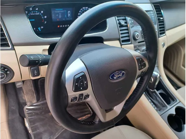 Car image 20